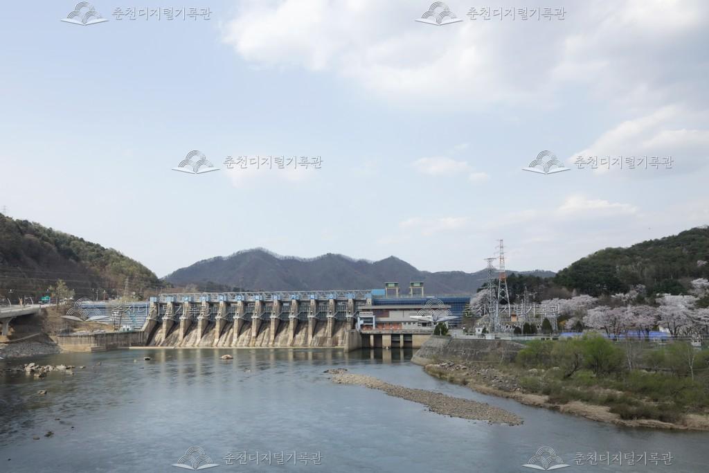 춘천댐 이미지