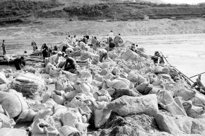 춘천댐 공사 사진 이미지