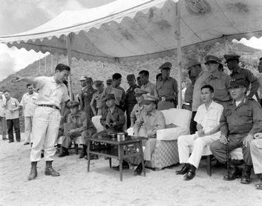 춘천댐 공사 시찰 사진 이미지