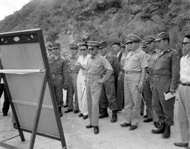 춘천댐 공사 시찰 사진 이미지