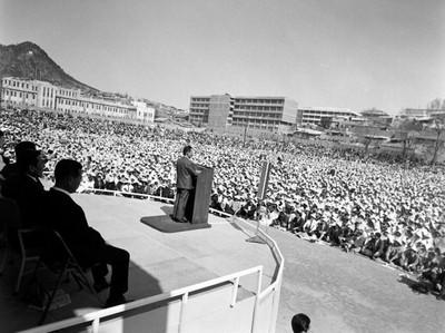 박정희 전 대통령 춘천 유세 사진 이미지