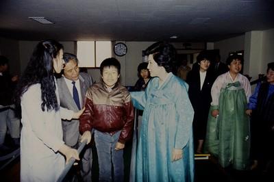 김옥숙 여사 심신재활원 방문 사진 이미지