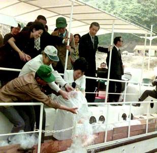 육영수 여사 소양호 방문 사진 이미지