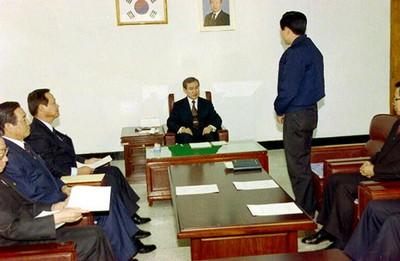 노태우 전 대통령 춘천직업훈련원 시찰 사진 이미지