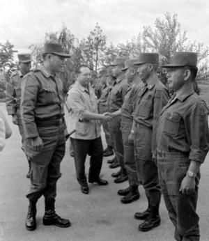 정일권 국무총리 춘천 시찰 사진 이미지