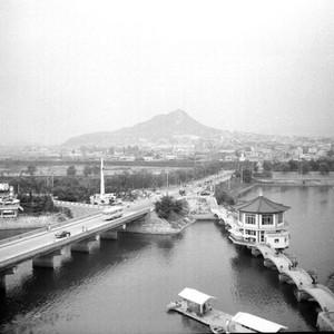 1975년 공지천 일대 사진 이미지