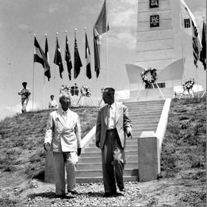 충렬탑 제막식 사진 이미지