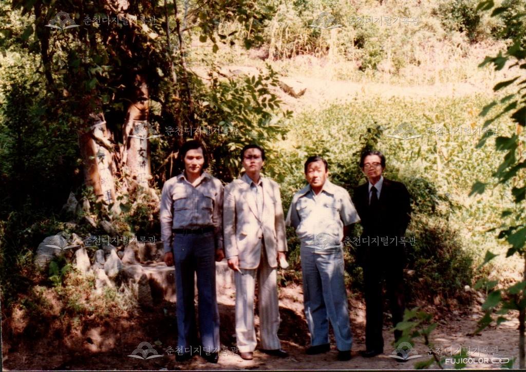 동산면 밭치리 장승 사진 이미지