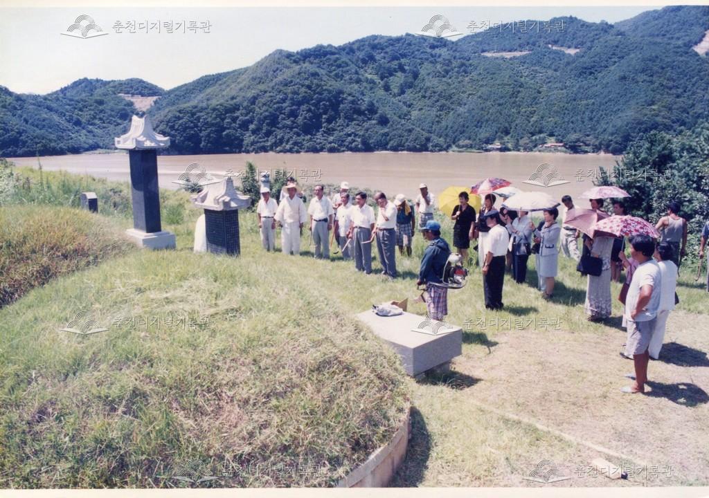 윤희순 묘역 사진 이미지