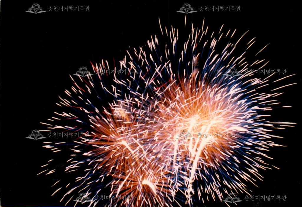 제19회 소양제 불꽃놀이 사진 이미지