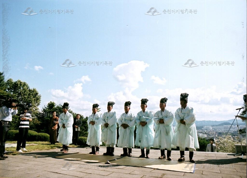 제25회 소양강문화제 봉의산항몽진혼제 사진 이미지