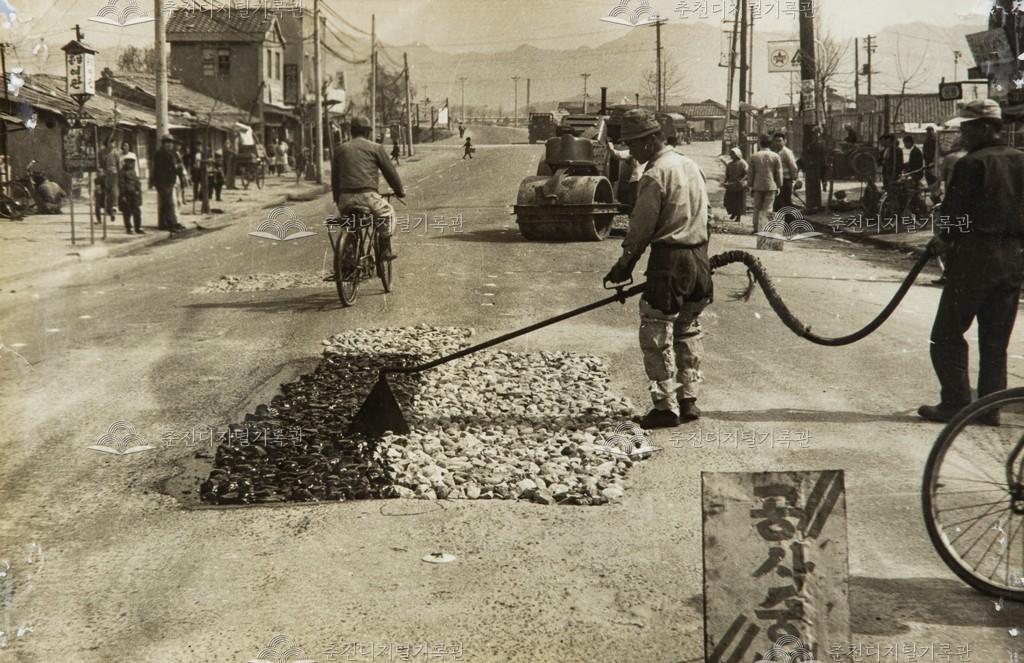 도로 포장 보수 공사 이미지