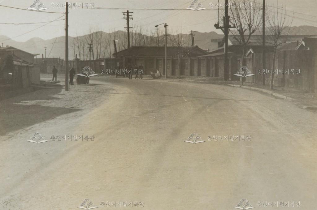 근화동 춘천역 방향 도로 이미지