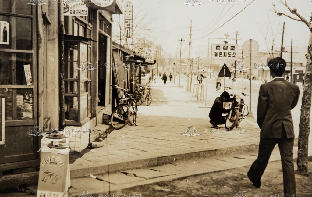 춘성군 농촌지도소 앞 인도 이미지