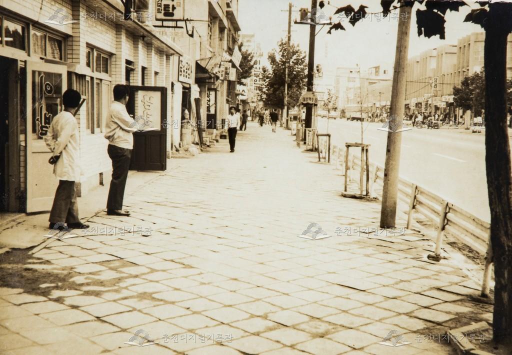 중앙로2가 상가거리 이미지