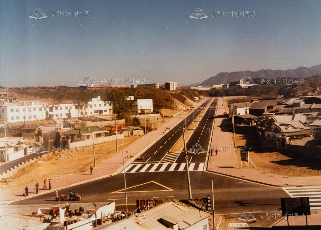 강원대학교 정문 진입로 완공 이미지