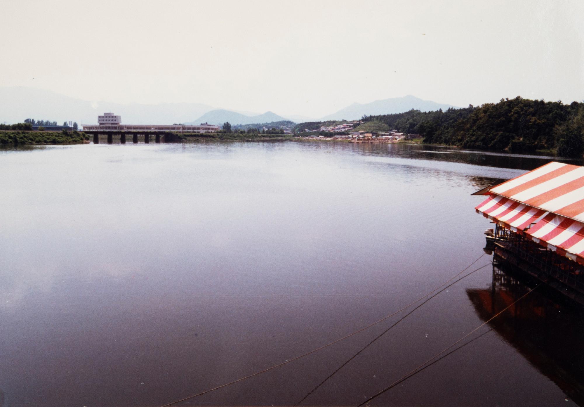 온의동 매립 전 모습과 매립 현장 이미지