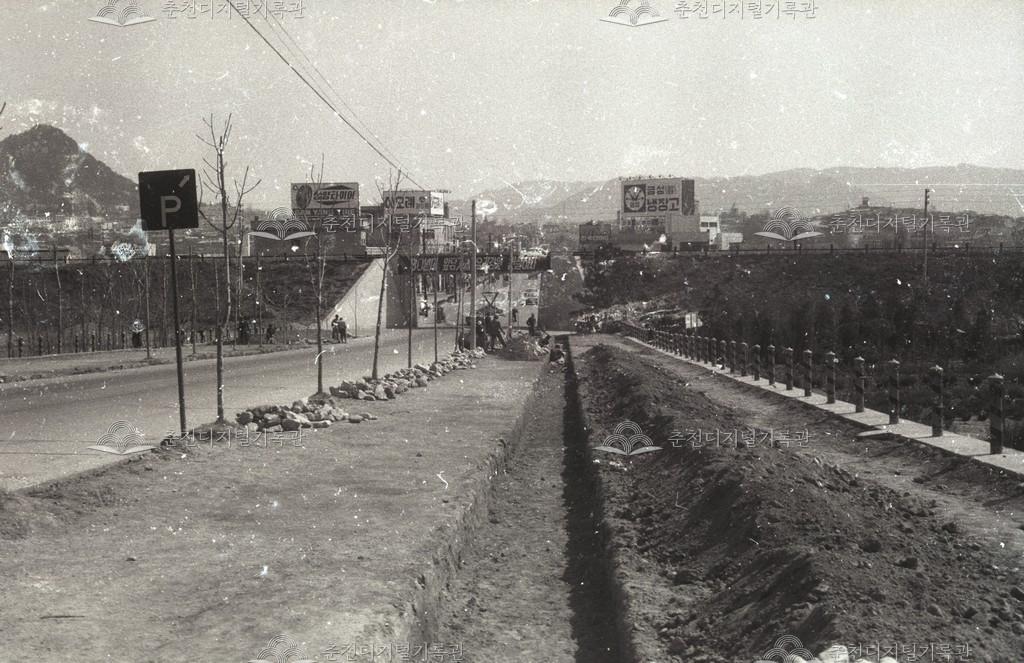 공지천교에서 시외버스터미널 방향 도로 모습 이미지