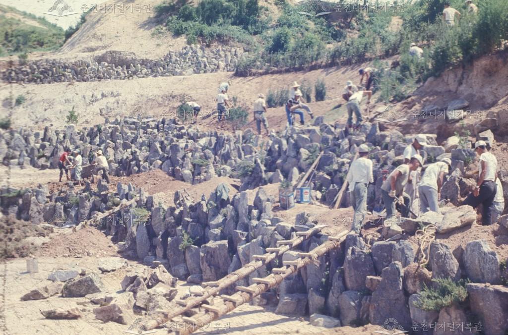 삼천동 비탈면 조경공사 이미지