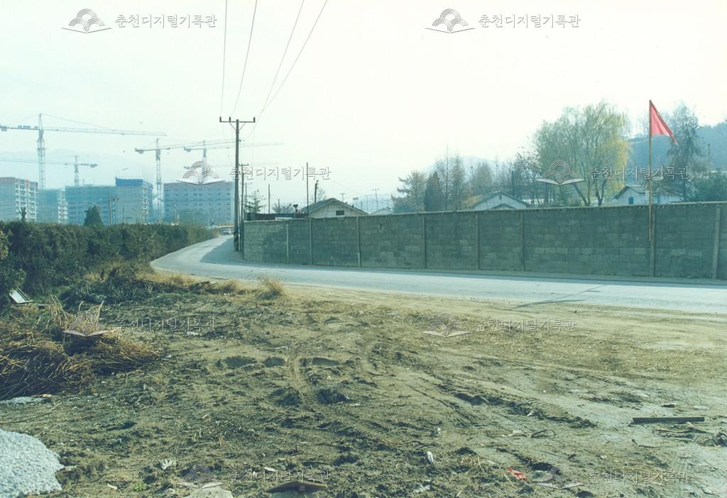 퇴계동 남춘천역 주변 군부대 담장 이미지