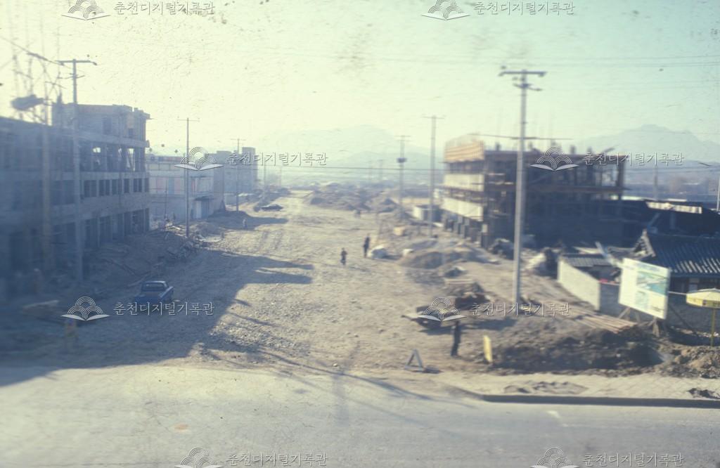 남부사거리 상가 신축 및 도로포장 공사 현장 및 완공 모습 이미지