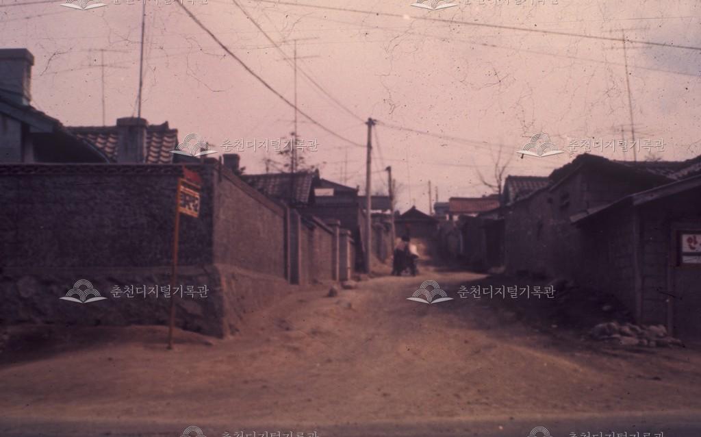 효제초등학교 진입로 주택가 모습 이미지