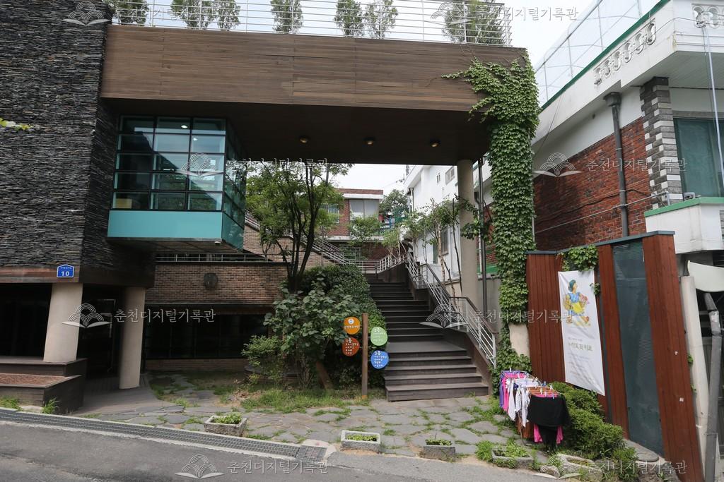 효자동 담작은 도서관 이미지