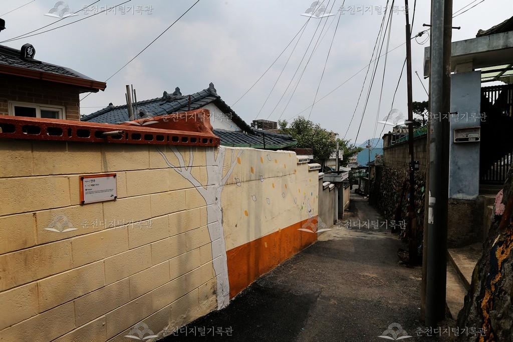 효자동 벽화 골목 벽화와 조형물 이미지