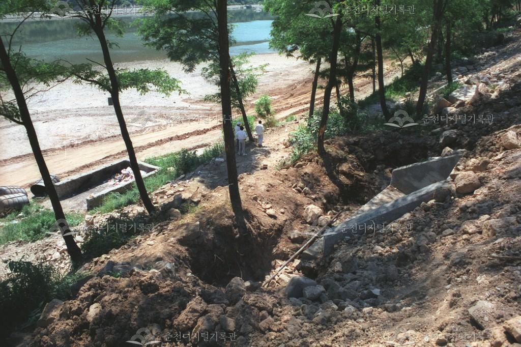 남산면 방하리 6.25 반공희생추모비 석축공사 이미지