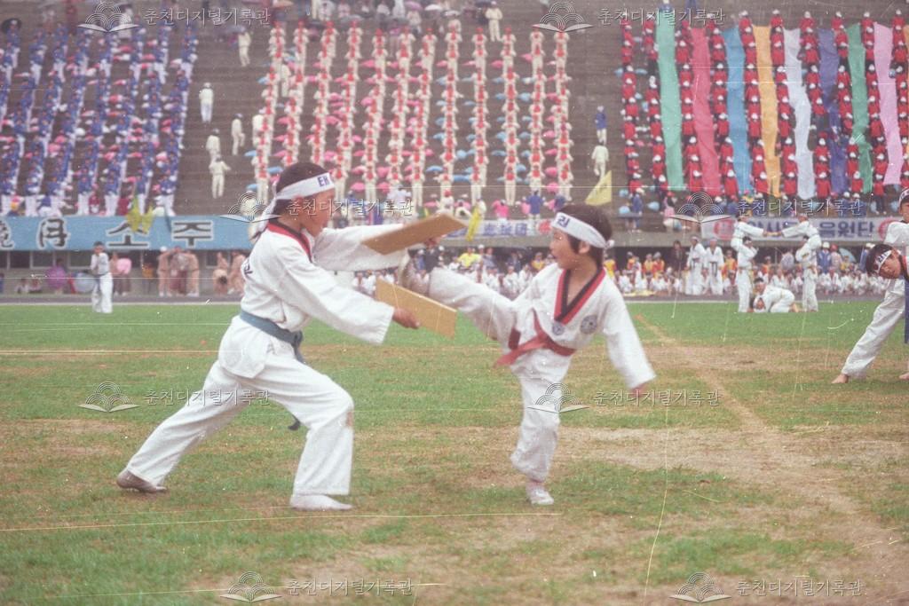 제2회 소양제_태권도 시범 이미지