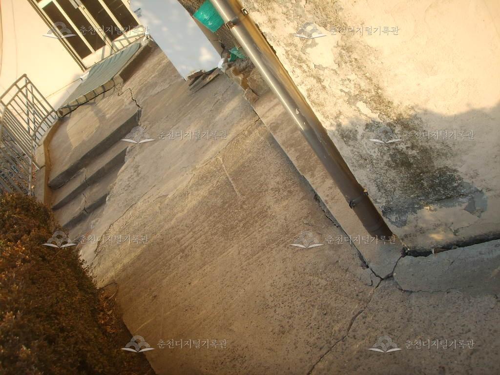 봄내극장 외부 이미지