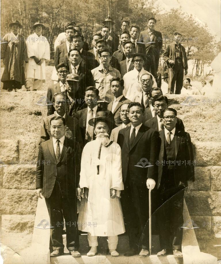 의암 류인석 묘역 정비 이미지