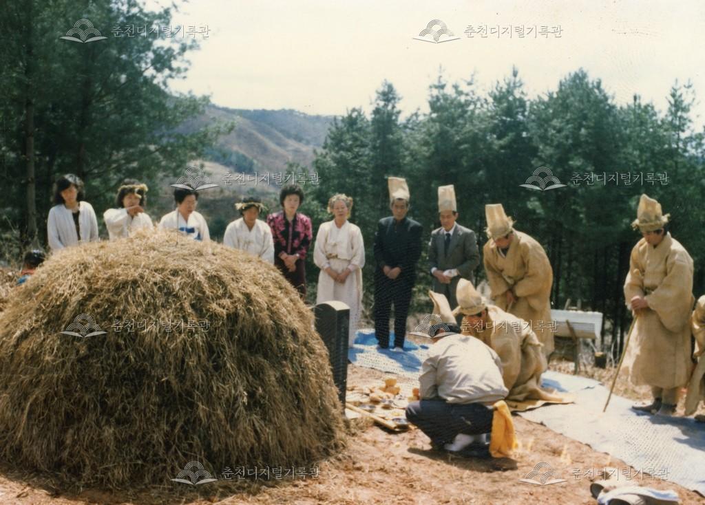 동산면 원창리 상례 모습 이미지