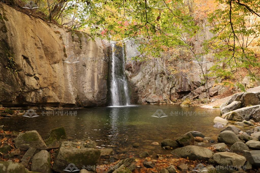청평사 구송 폭포 이미지
