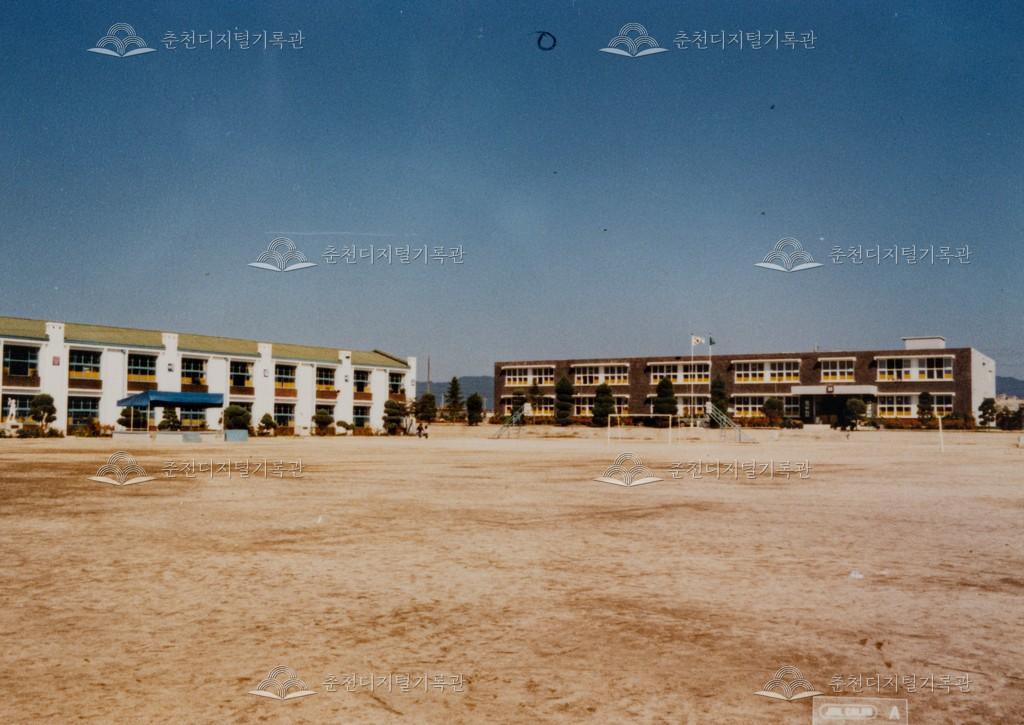 학교 전경 이미지