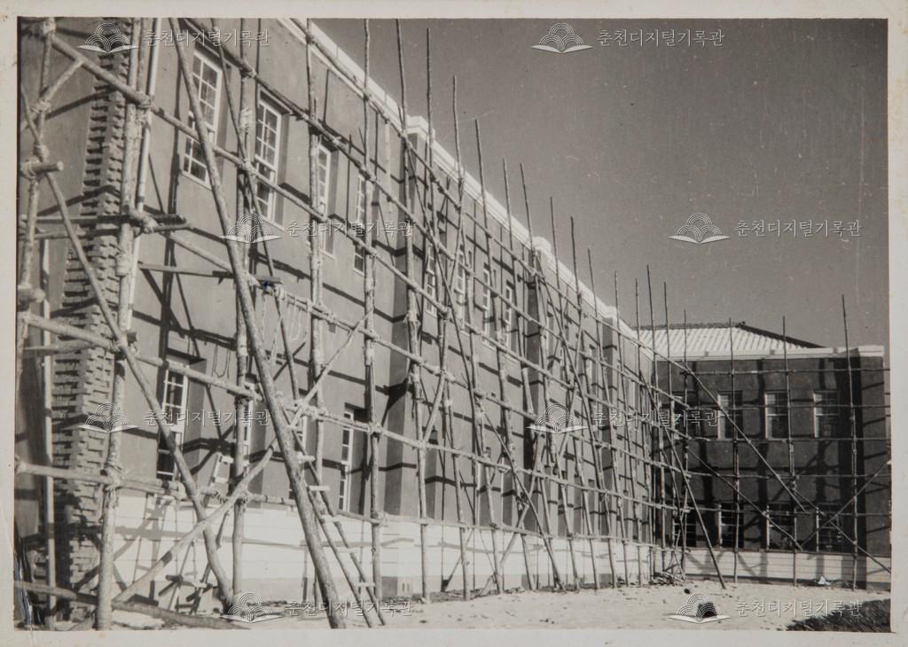 본관 교사 신축 이미지