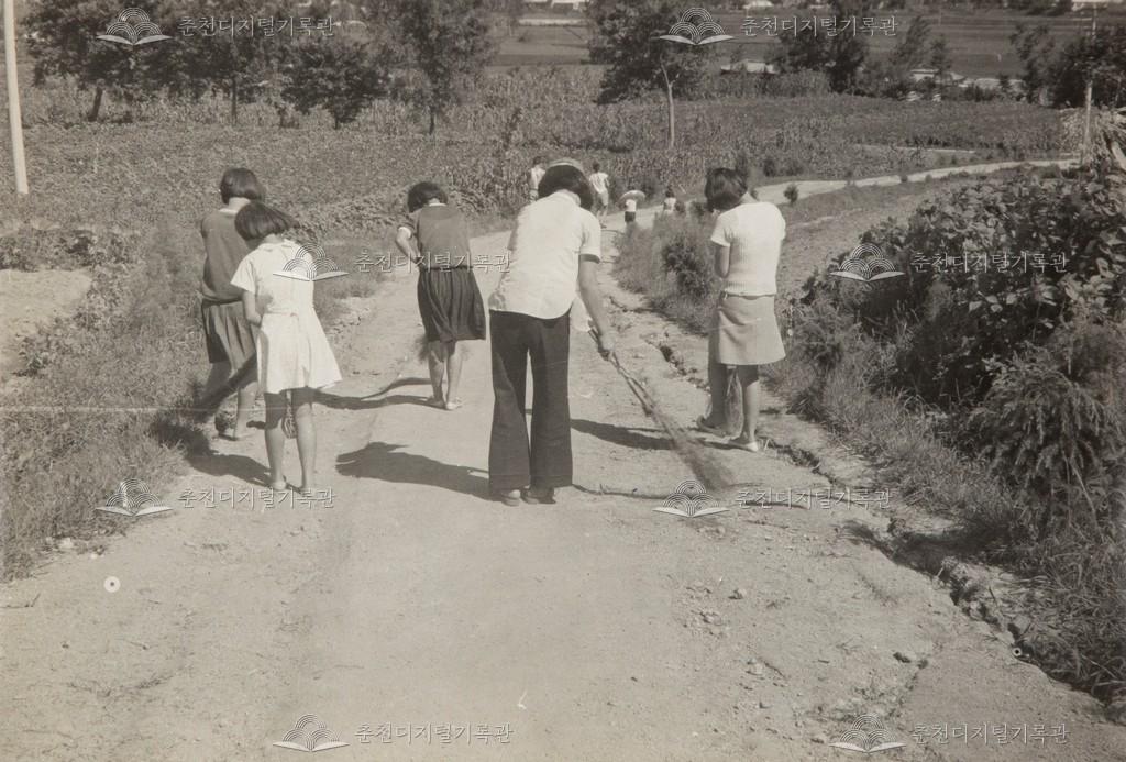 천전리 애향단 활동 이미지