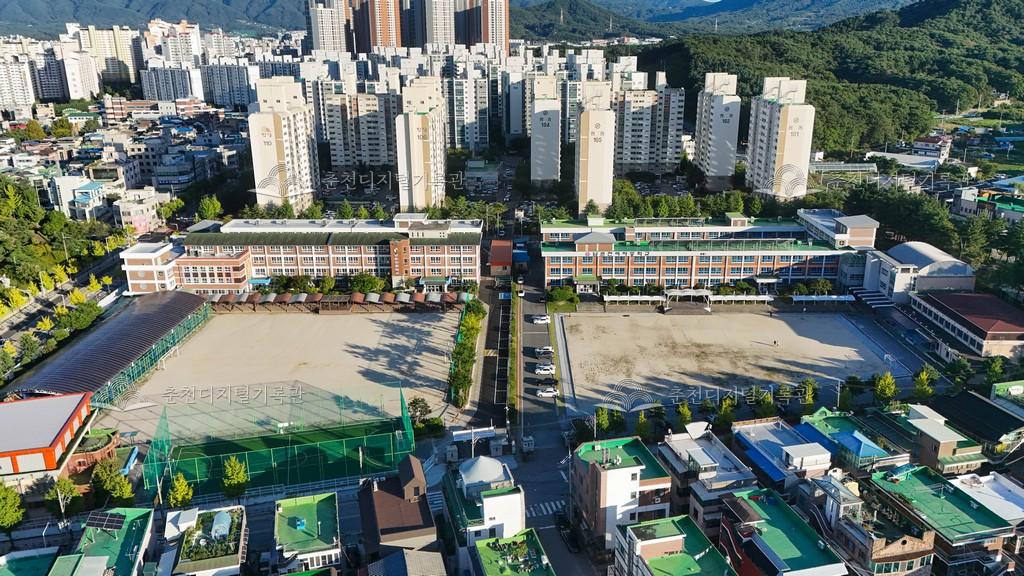 남춘천중학교와 남춘천여자중학교 전경 이미지