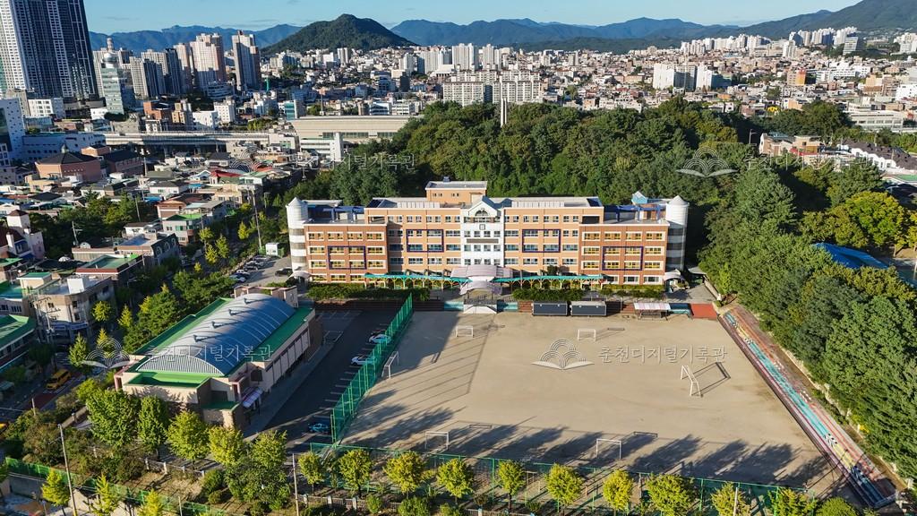 남춘천초등학교 전경 이미지