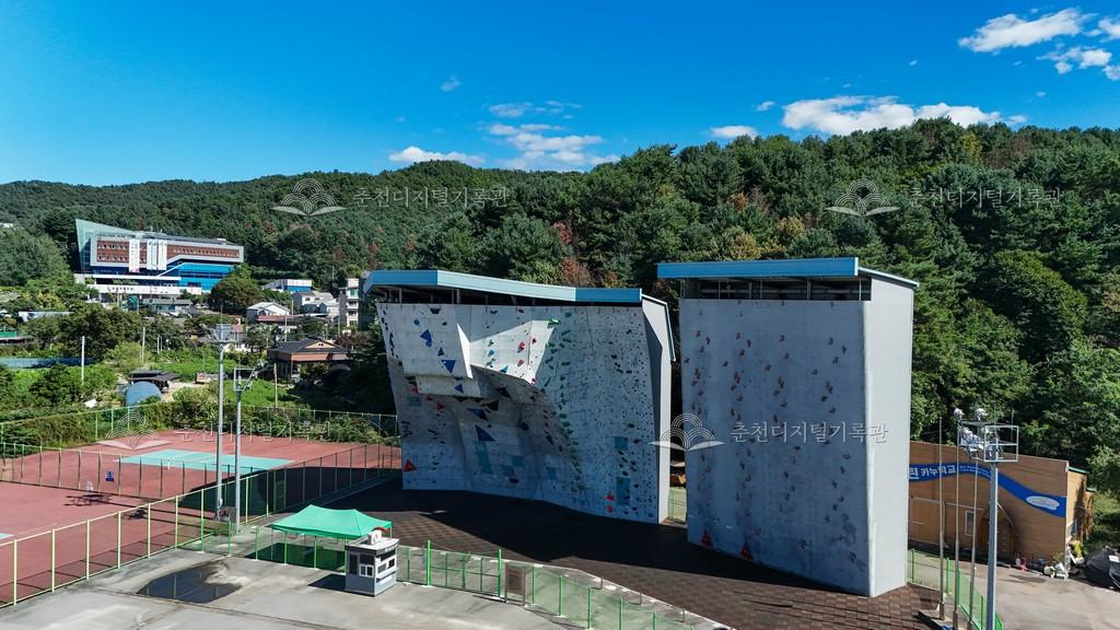 송암스포츠타운 인공암벽장 이미지
