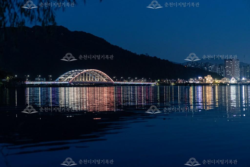 소양2교 야경 이미지