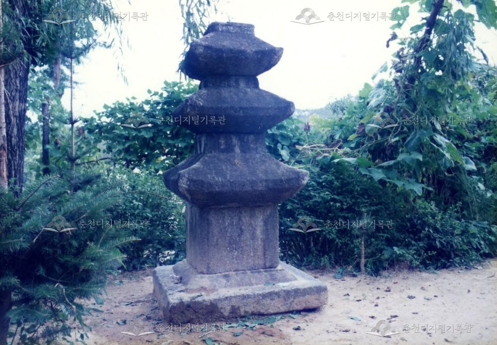 월송리 삼층석탑 사진 이미지