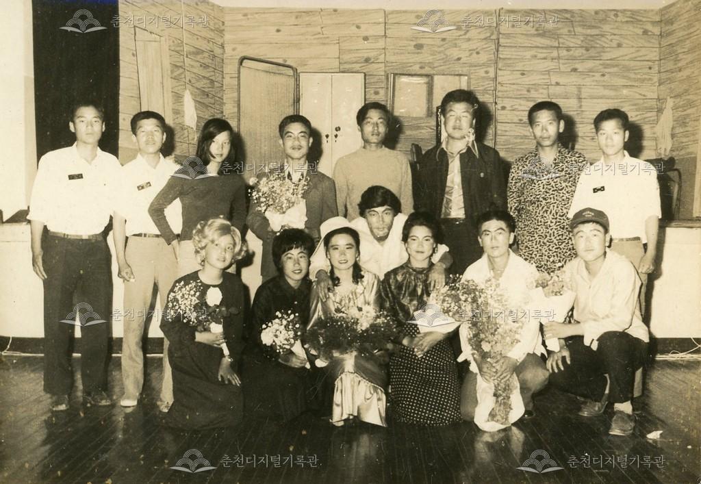 춘천교육대학 연극 동아리 <석우> 단체사진 이미지