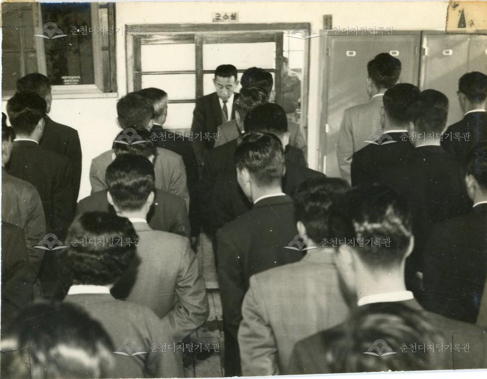 이창근 제10대 강원도지사 이임 기념 앨범 수록 사진 이미지