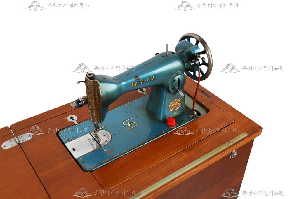 1960년대 재봉틀 이미지