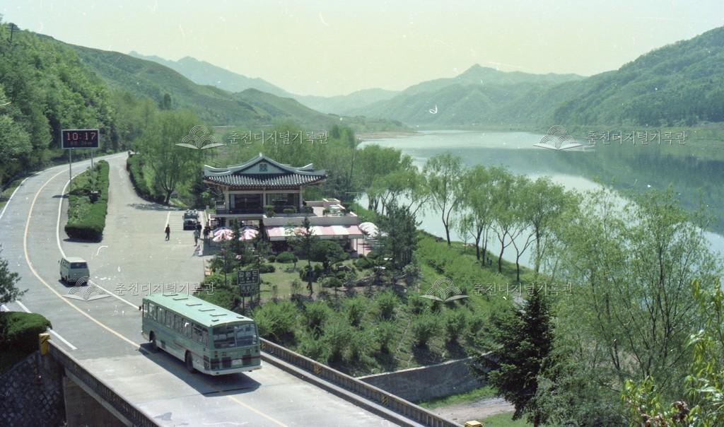 경춘도계휴계소의 여름 이미지