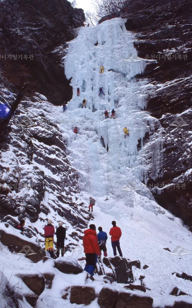 구곡폭포 빙벽(氷壁) 이미지