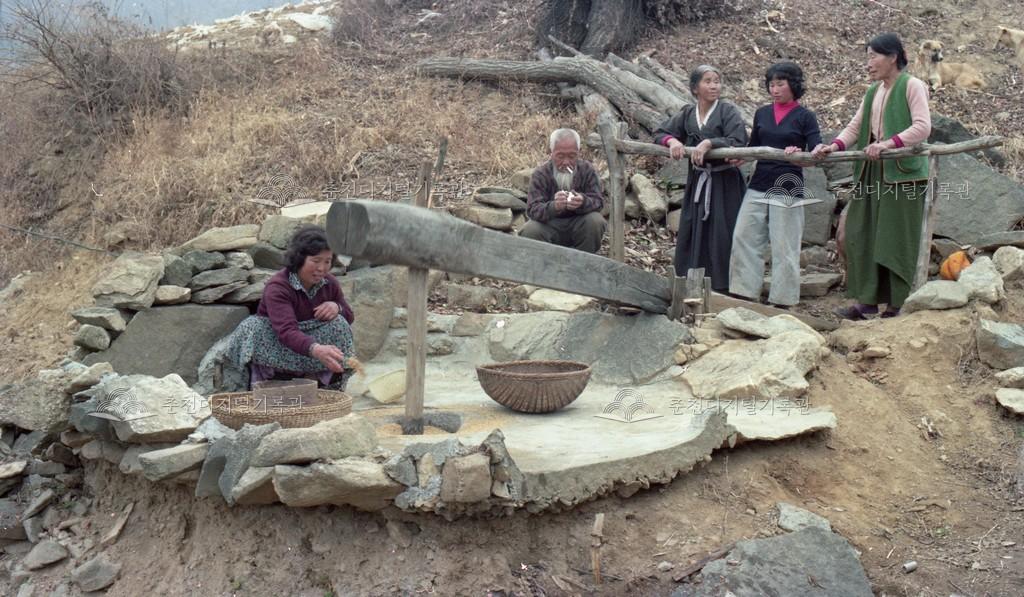 사북면 오탄리 디딜방아 이미지