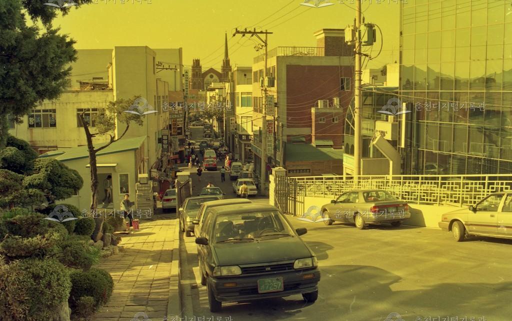 1980년대 명동 거리(현 브라운 5번가 근처) 모습 이미지