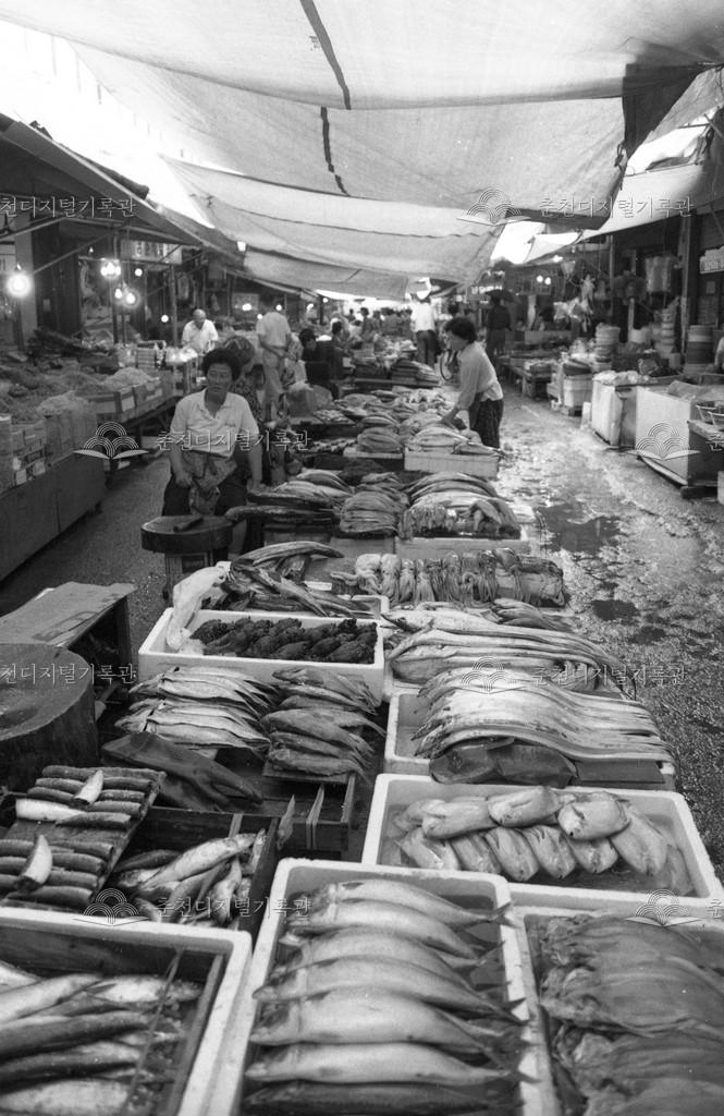 1970년대 약사리 풍물시장 이미지